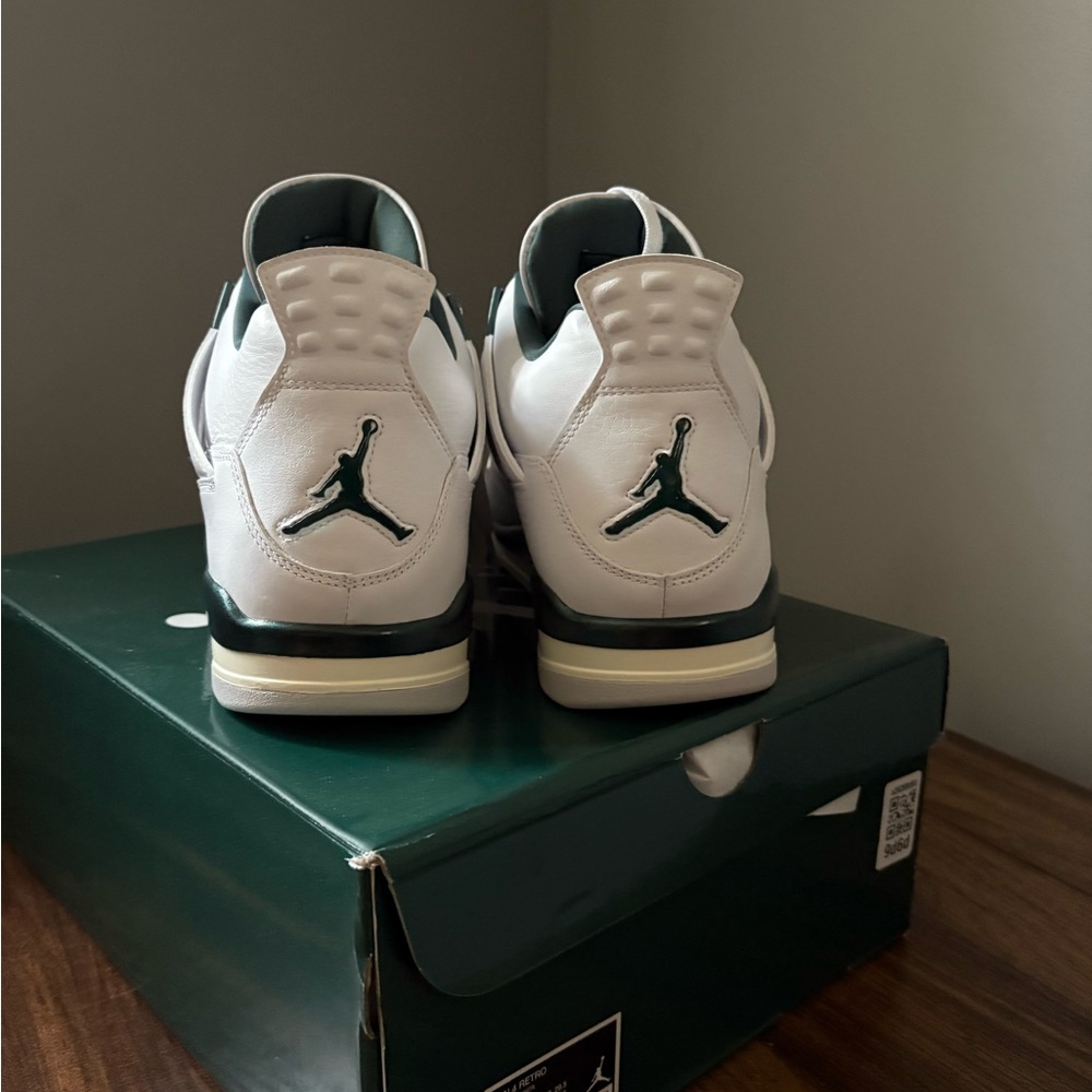 Jordan Retro 4; White and Oxidized Green Sneakers - Picture 4 of 7